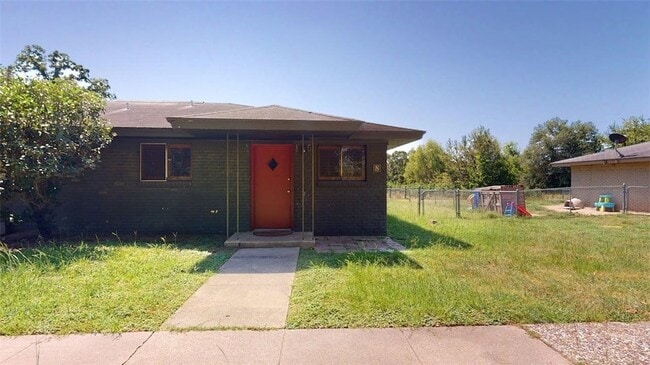 Building Photo - 16567 Farm to Market Rd 2154 Unit 08 Rental