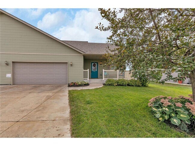 Photo - 1135 Mockingbird Loop