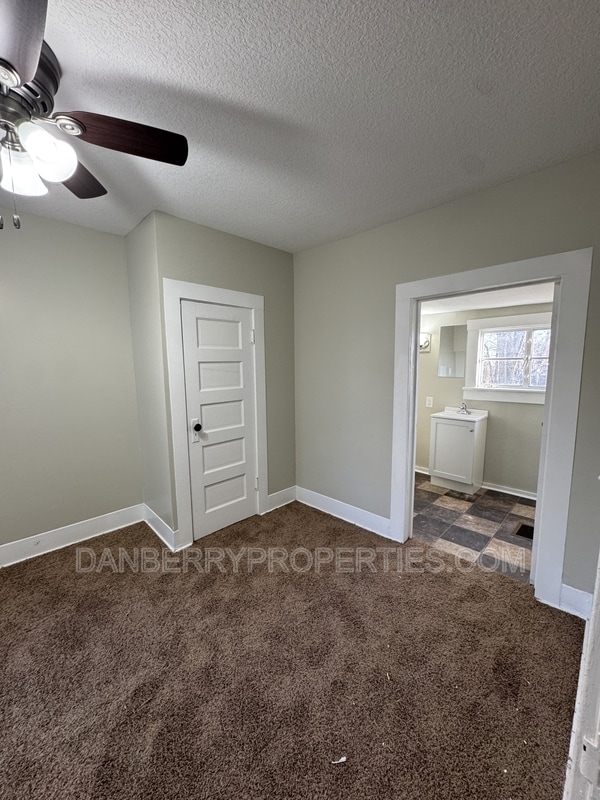 Photo - 413 Washington St