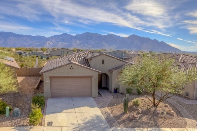 Photo - Very Special Oro Valley Home with Pool and Mountain Views!