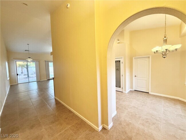 Photo - 6780 Sandpebble St