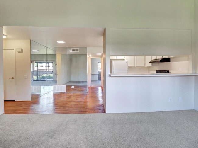 Photo - 291 E Mel Ave Unidad 253