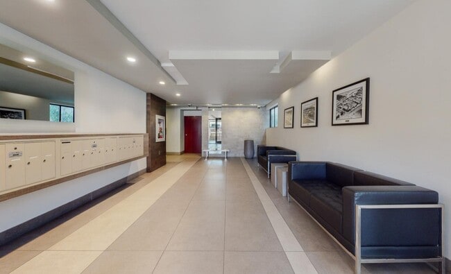 Building Photo - 4641 Fulton Ave Unit 106