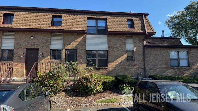 Building Photo - 405 N Oaks Blvd