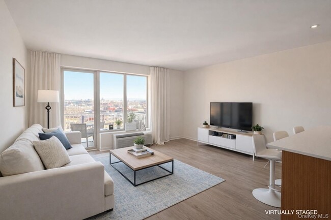 Building Photo - 112-02 Northern Blvd Unit 5B