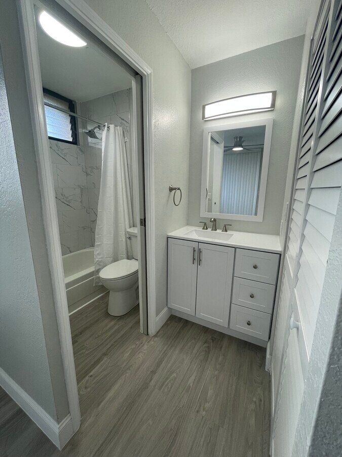 Photo - 1109 Acacia Rd