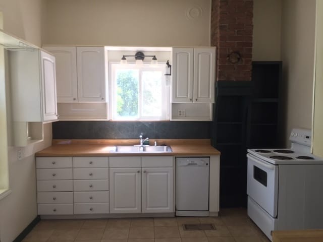Photo - **RESERVE NOW FOR SUMMER 2026* * Great 5 B... Unit House