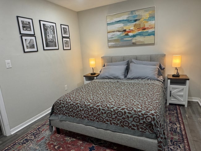 Photo - 1917 Wolford Rd Unidad C