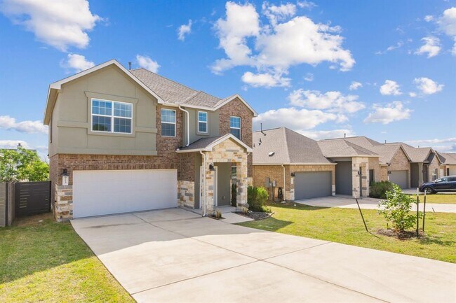 Photo - 913 Legends Ln