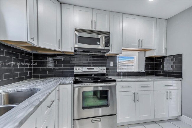 Photo - 1820 NW 35th Terrace