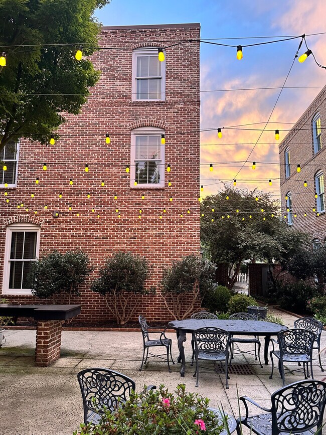 Photo - 450 Railroad Ave