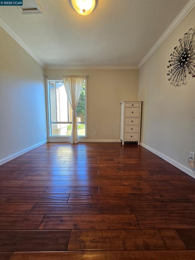 Photo - 2121 Vale Rd