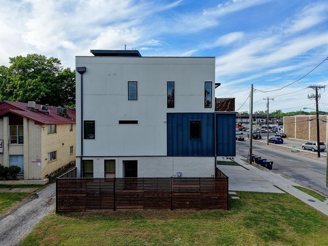 Photo - 183 S Prairie Ave