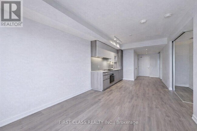 Photo - 898 Portage Pkwy Unité 3001