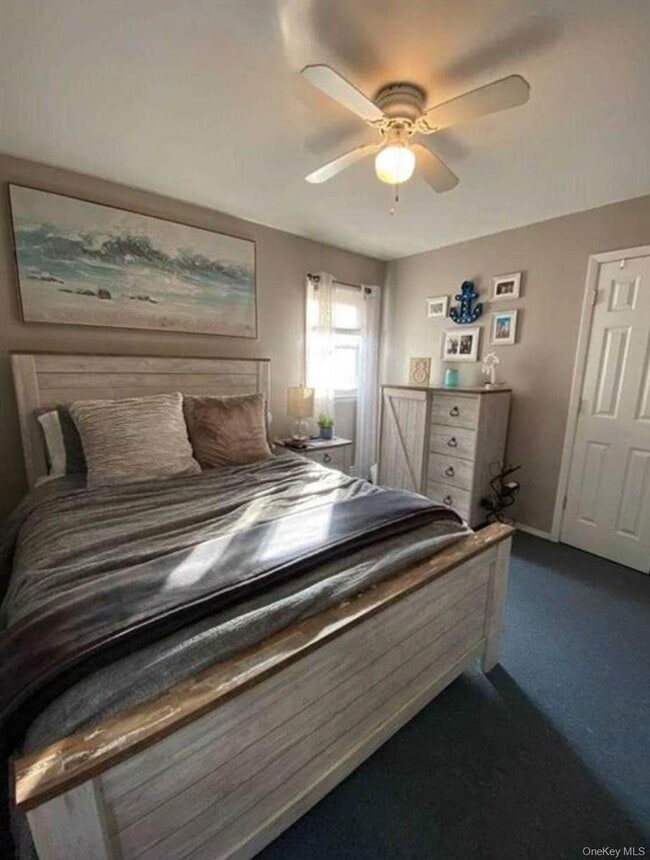 Photo - 552 E Walnut St