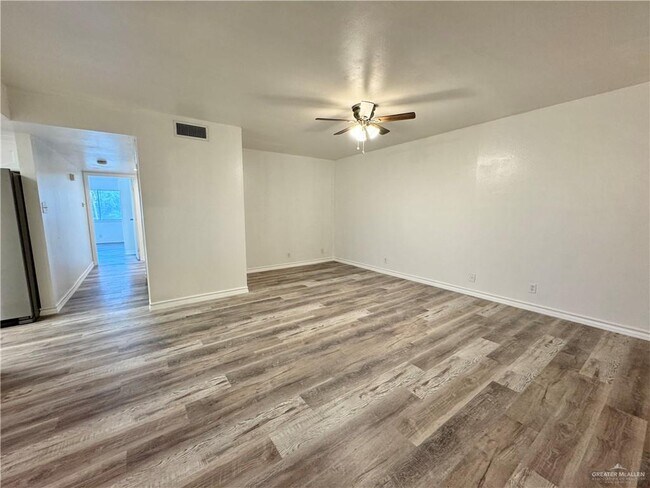 Photo - 18 Highland Park Ave