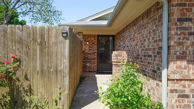 Photo - 5205 Shoregate Dr