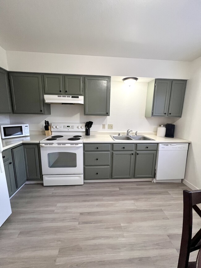Photo - 1512 Lake Elmo Dr Unit 2