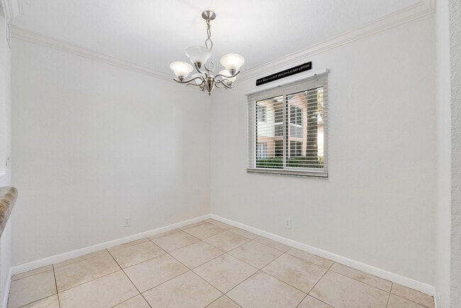 Photo - 9777 Westview Dr Unidad 1112