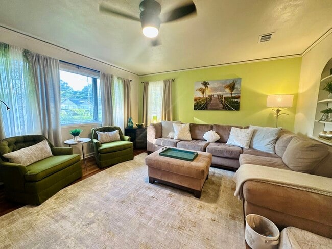 Photo - 27 Escalona Ave