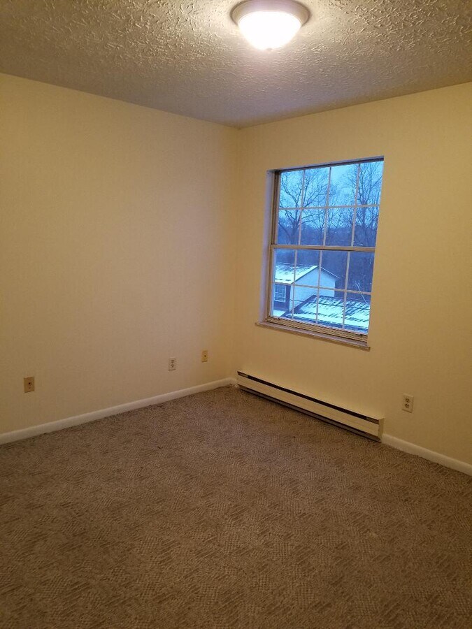 Photo - 1534 Mileground Rd Unit 1111 Eastgate Dr.