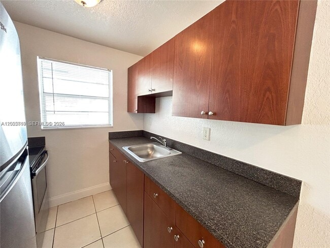Photo - 2070 NE 162nd St Unit 4