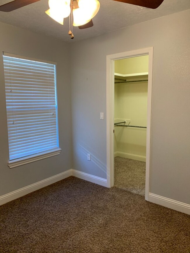 Photo - 2225 Jadyn Ln