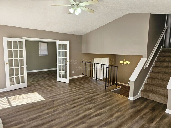 Photo - 4663 Forest Trail