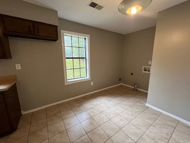 Photo - Renovated 2 Bedroom 1 Bath Home for Rent!!