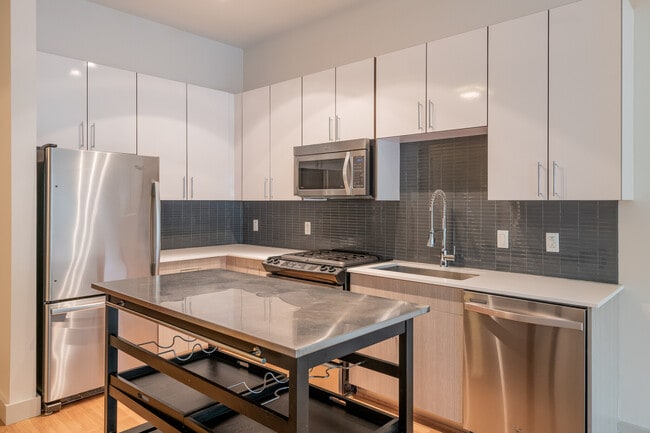 Photo - 320 D St Unit 115