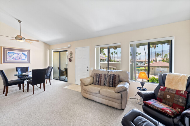 Building Photo - 1150 E Amado Rd Unit 20c2 Rental