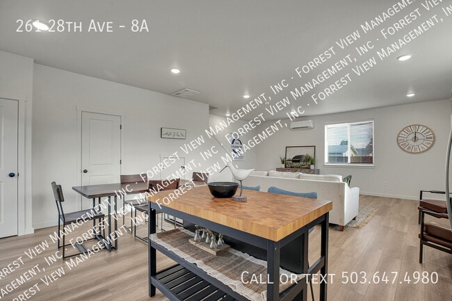 Photo - 261 SE 28th Ave