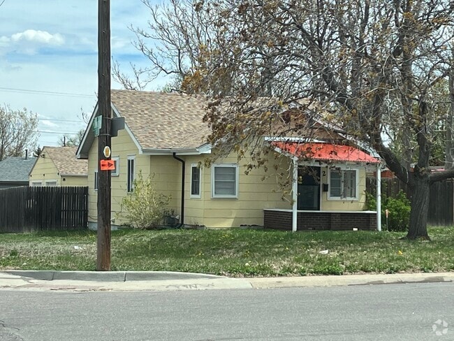 Building Photo - 2 S Lowell Blvd Rental