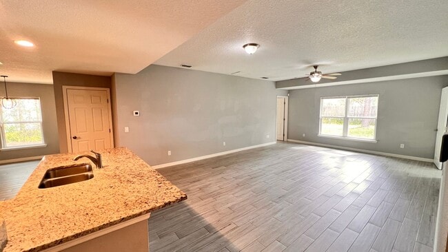 Photo - BEAUTIFUL 3/2 w/ office HOME in Deltona!