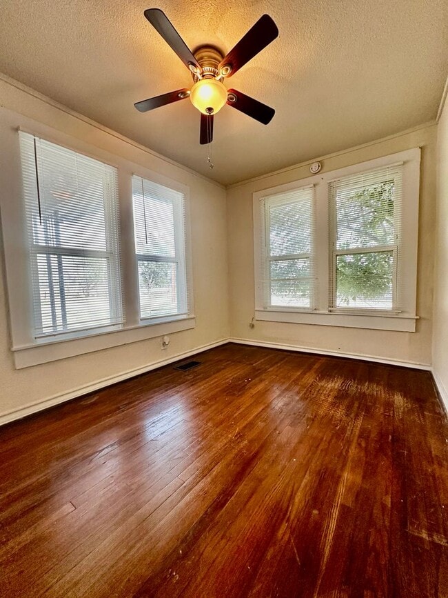 Photo - Bungalow Home