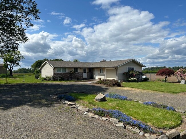Molalla Country Home - Molalla Country Home