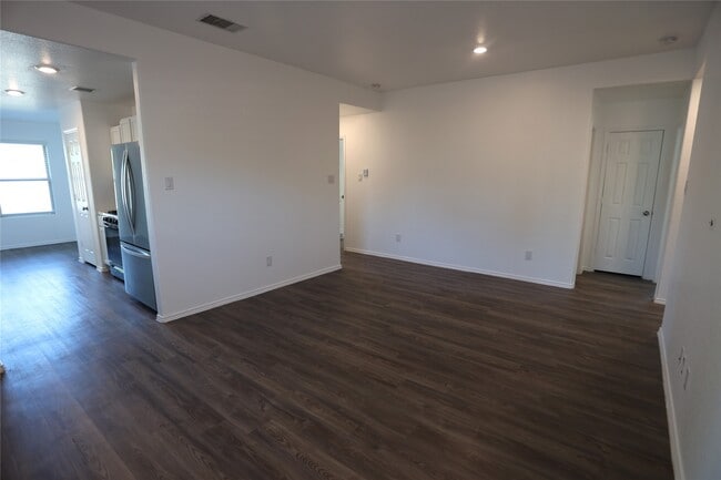 Photo - 1603 Oleander Grns Dr