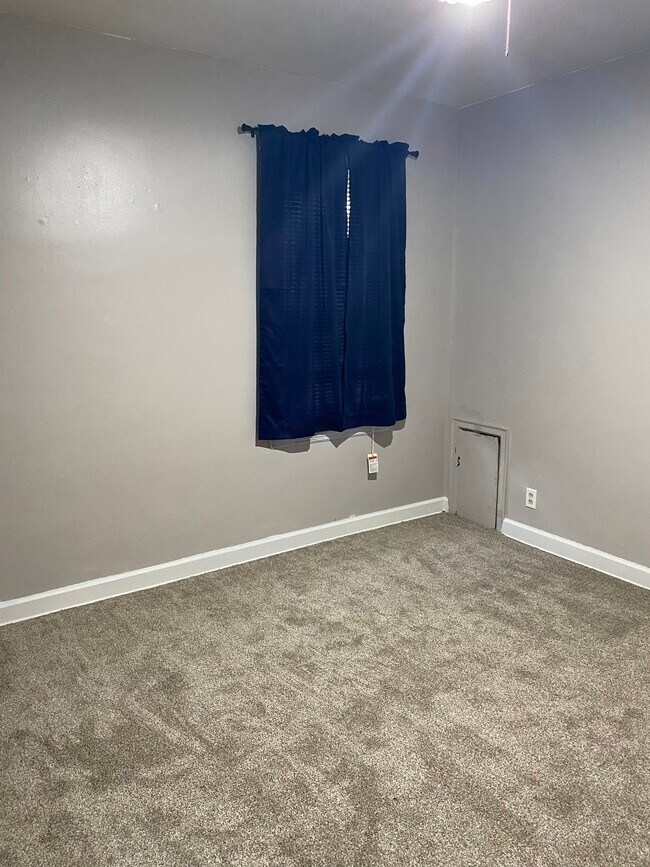 Photo - 1520 E 17th St Unit A