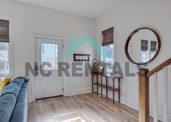 Photo - 1501 E Jones St