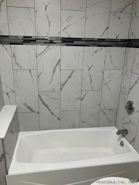 Photo - 2010 Huntington Rd