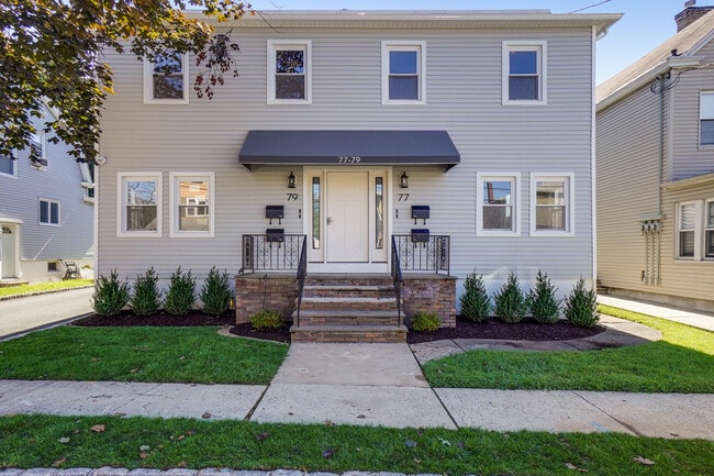 Photo - 77 Mill St Unidad 79B