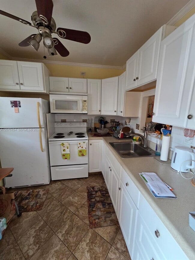 Building Photo - 5181 W Oakland Park Blvd Unit 204
