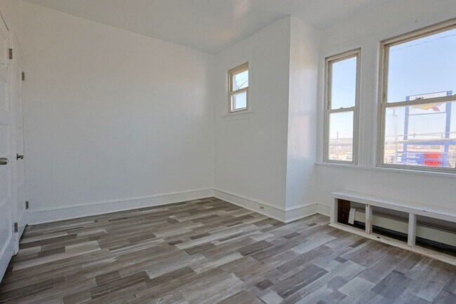 Photo - Well-kept 3 Bed, 1 Bath Single Family Home - Schedule your tours now!