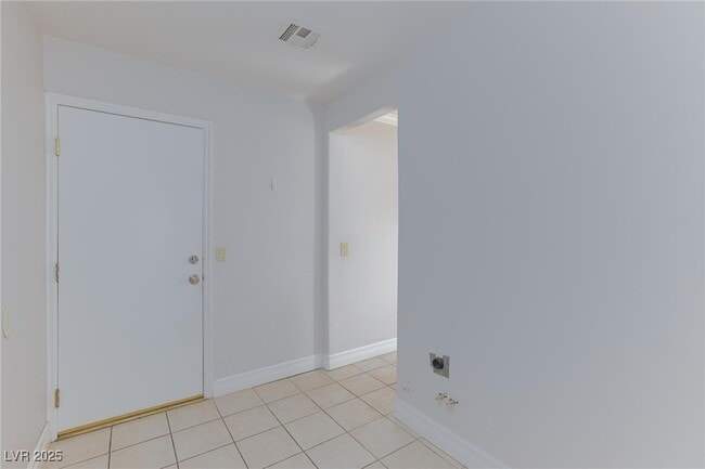 Photo - 8949 Diamond Falls Dr