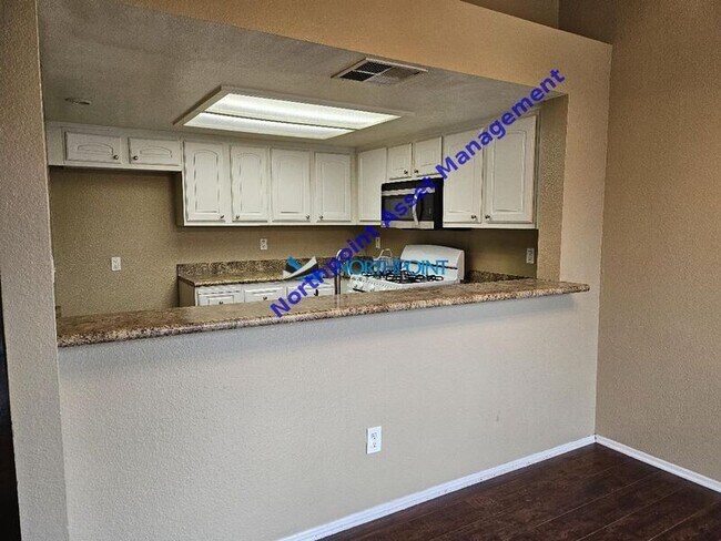 Photo - 1025 N Tippecanoe Ave