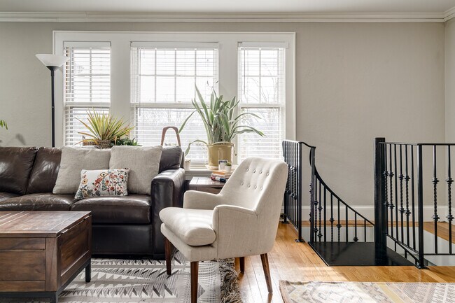 Photo - 125 York Terrace Townhome