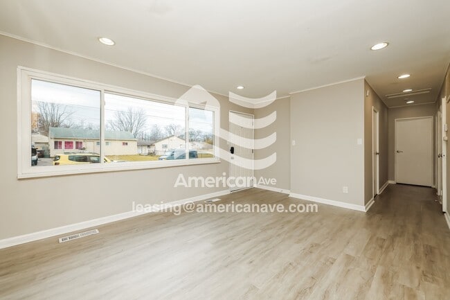 Photo - 5021 Marburn Ave