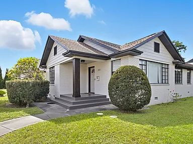 Photo - Fall Semester Move-In | Spacious 5BR Home in Ridgewood Park
