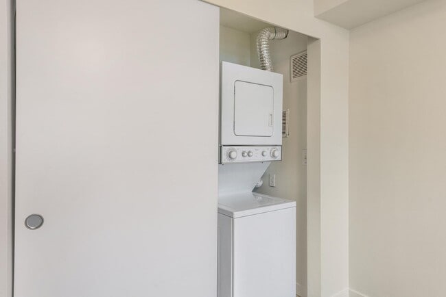 Photo - The Puget Vista Apartments