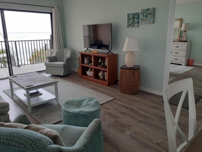 Photo - 201 International Dr Unit 643